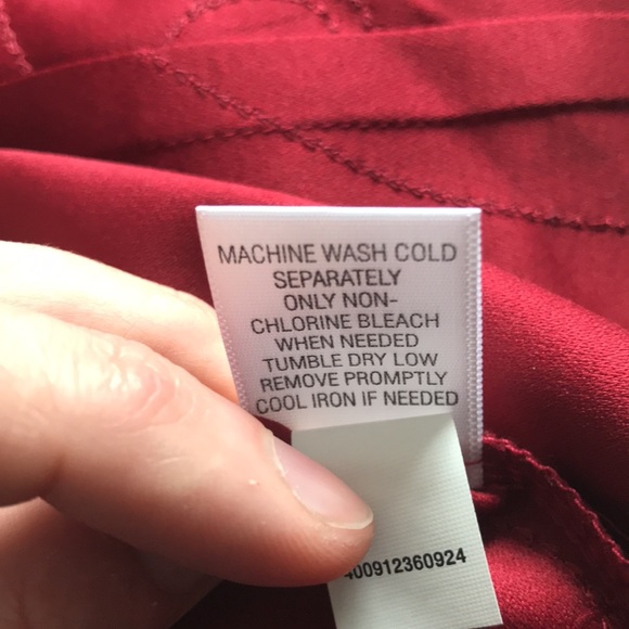 Croft&Barrow rumba red modern zone button down shirt Size Small Brand New SWT - Picture 8 of 9